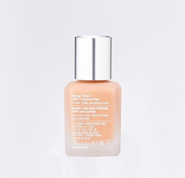 Actual product image Clinique superbalanced 12 honey beige (12 - Honey Beige)