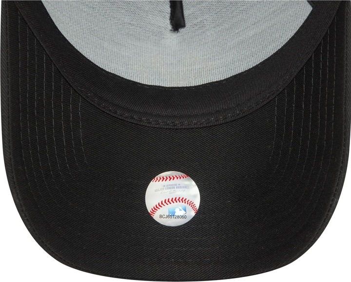 Actual product image New Era E-Frame Snapback Cap - New York Yankees Black (One size)