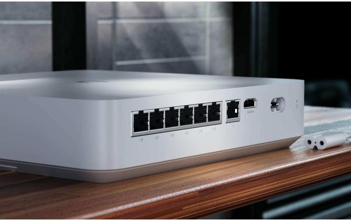 Produktbild Ubiquiti Compact UniFi Protect NVR (Netzwerk Videorecorder (NVR))