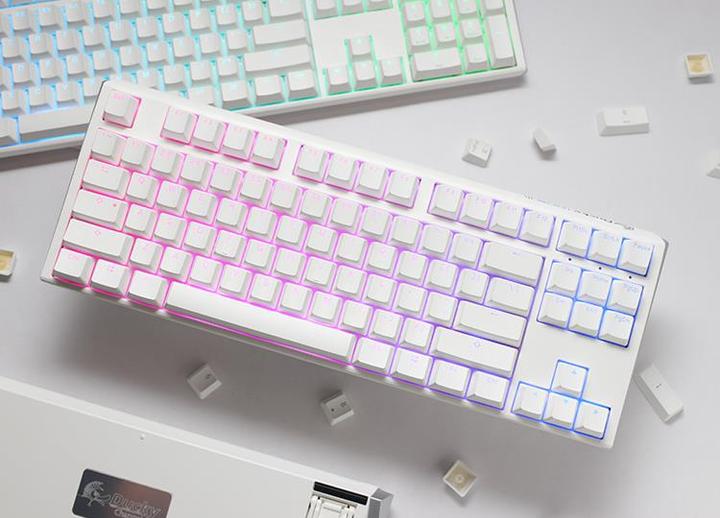 Actual product image Ducky One 3 Classic Pure White TKL Gaming Keyboard, RGB LED - MX-Silent-Red (DE, Cable)