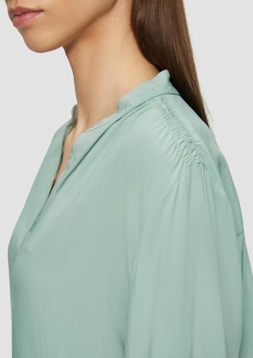 Produktbild S.Oliver Bluse Viskosebluse mit Smok-Detail an der Schuler (32)