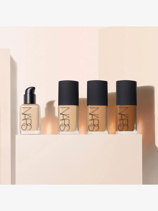 Produktbild NARS Cosmetics Foundation Sheer Glow (Oslo)