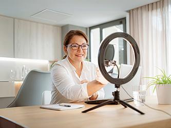 Actual product image Wp Ring light Powerton 10" Studio ring light, RGB LED, low light, adjustable light colour and inte (Ring light, Studio light)