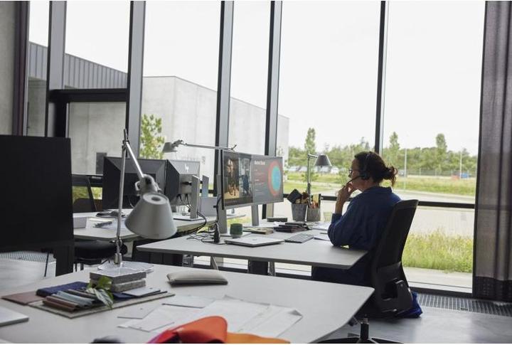 Produktbild Poly Savi 8420 Office DECT 1880-1900 MHz Stereo-Headset, für Microsoft Teams zertifiziert (Kabellos, Microsoft Teams)