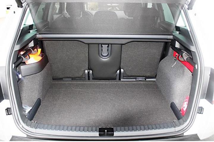 Image du produit Aristar Plateau de coffre pour Skoda Karoq de 2017 à aujourd'hui (zone de chargement surélevée).
