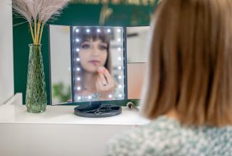 Productafbeelding Humanas HS-ML04 Make-up spiegel met LED-achtergrondverlichting - Zwart