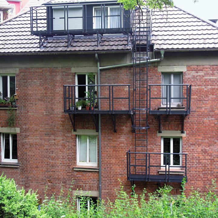 Produktbild Munk Mehrzügige Steigleiter mit Rückenschutz (Notleiter) Aluminium eloxiert 14,36m (Mehrzweckleiter)