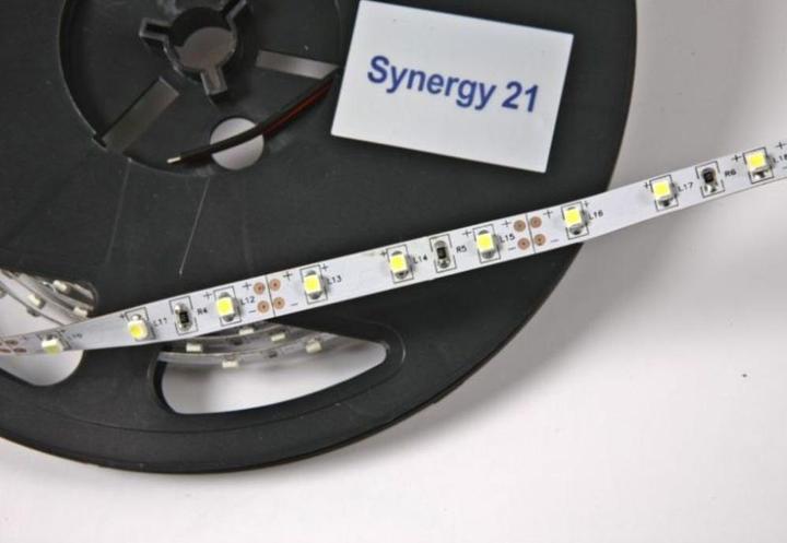 Actual product image Synergy 21 LED Flex Strip *neutral white* DC12V 24W IP20 (Neutral White, 500 cm, Indoor)