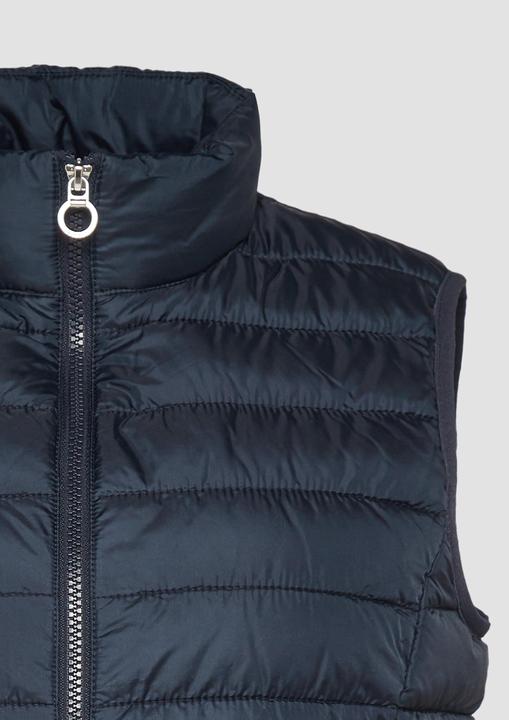 Actual product image S.Oliver Outdoor-Weste Leichte Steppweste mit Stehkragen (42)