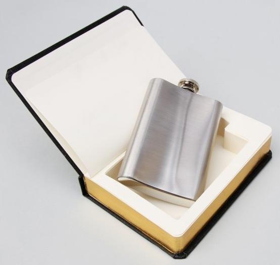 Actual product image Suck UK Flask In A Good Book