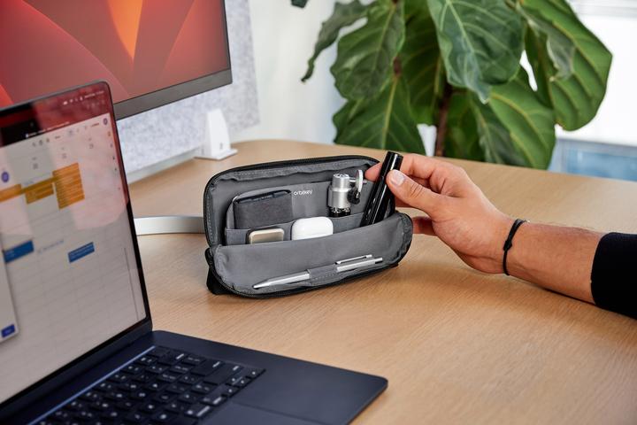 Produktbild Orbitkey 2-in-1 Tech Pouch