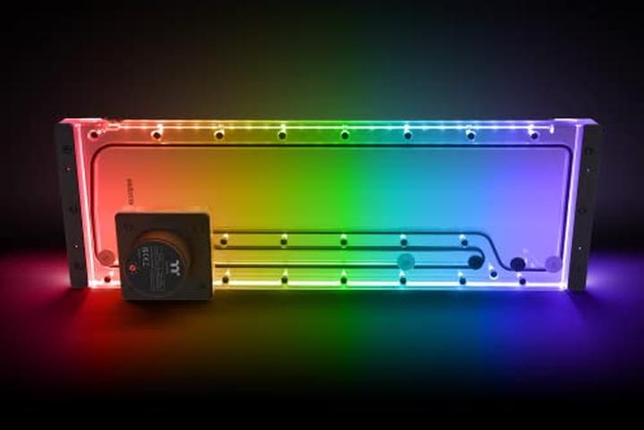 Image du produit Thermaltake Pacific Core P8 DP-D5 Plus CL-W345-PL00SW-A