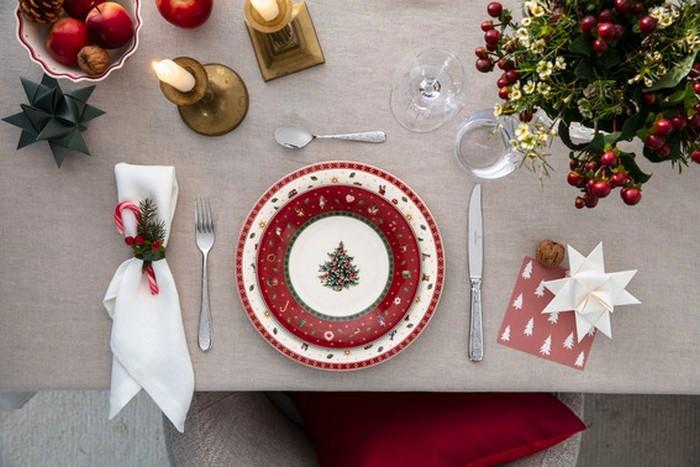 Actual product image Villeroy & Boch Breakfast/dessert plate red Toy's Delight Specials (1 x, 21.50 cm)
