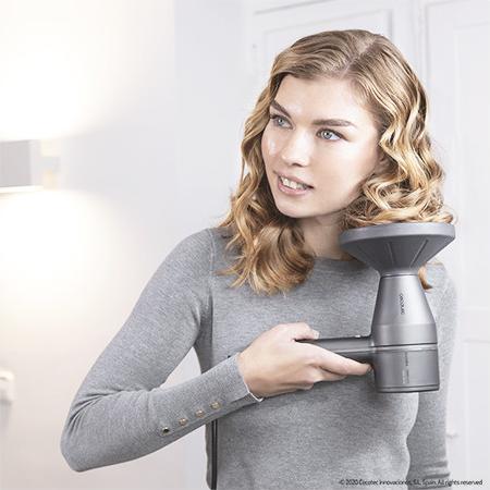 Produktbild Cecotec Bamba IoniCare 5500 PowerStyle Hair Dryer 1800W with HairCare Technology Dark Grey (1800 W)