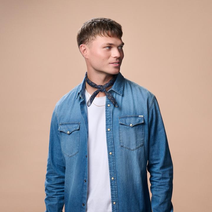 Actual product image Bohemian Revolt Hurley