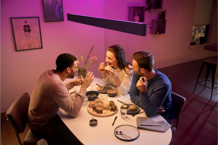 Actual product image Philips Hue Ensis (4750 lm)
