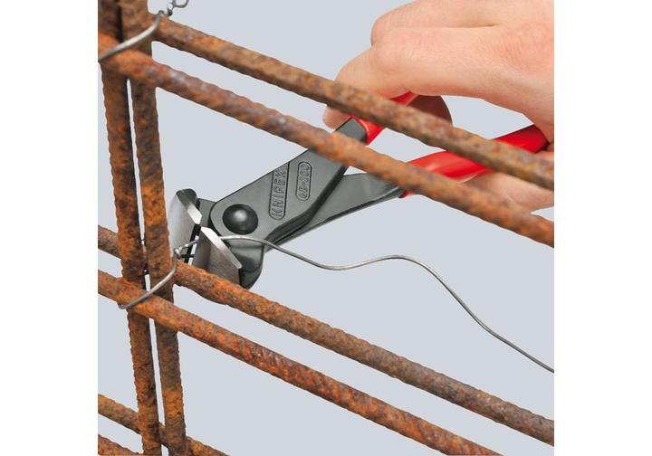 Produktbild Knipex Vornschneider DIN ISO 5748 L.160mm mit Facette schwarz atram. Kopf pol. Griff Ku.überz. f. harten... (225 mm)