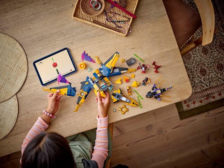 Actual product image LEGO Ras und Arins Super-Sturmflieger (71833, LEGO Ninjago)