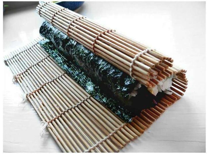 Actual product image Paderno Sushi mat