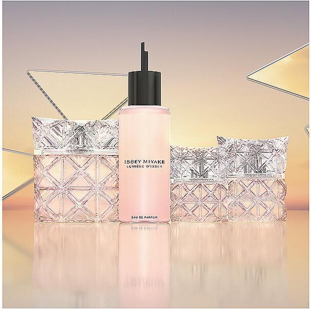 Produktbild Issey Miyake Lumiere d'Issey Eau de Parfum (Eau de Parfum, 100 ml)