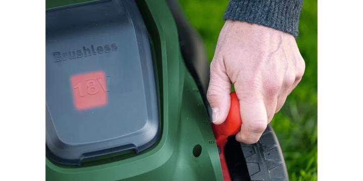 Image du produit Bosch Home & Garden Rotak 18V-32 Set (Fonctionnement sur batterie)