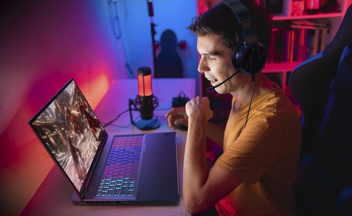 Produktbild Acer Nitro 18 AI (18", AMD Ryzen AI 5 340, 16 GB, 1000 GB, DE)
