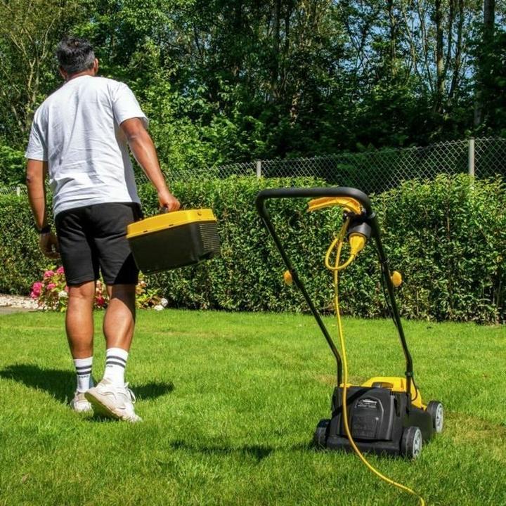 Produktbild Powerplus Rasenmäher POWEG62205 30 L 1300 W 230 V 32 cm 20-70 mm (Netzbetrieb)