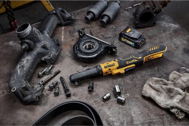 Actual product image DeWalt Cordless ratchet, 3/8-1/2T, 18 V / 1.7 Ah (Rechargeable battery operated)