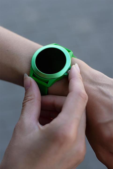 Actual product image Forever Smartwatch Colorum CW-300 xGreen