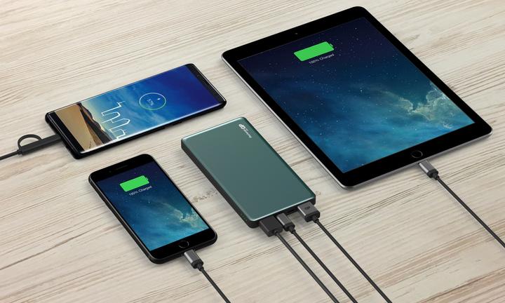 Actual product image GP Batteries Powerbank MP10MA 3A 10000mAh 3xUSB TypeC 130MP10MAMIDTEL (10000 mAh, 37 Wh)