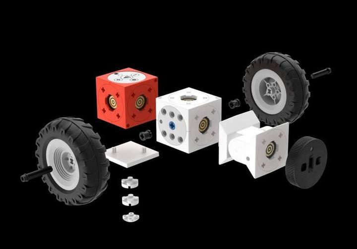 Image du produit Tinkerbots Kit Education Advanced dans un plateau de transport