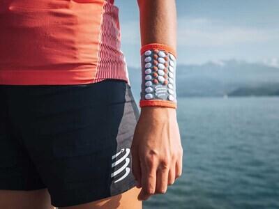 Actual product image Compressport Performance Overshort Woman (S)
