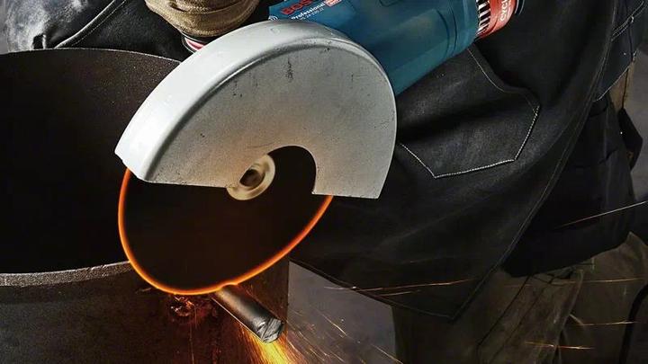 Image du produit Bosch Professional GWS 24-230 JZ (230 mm)