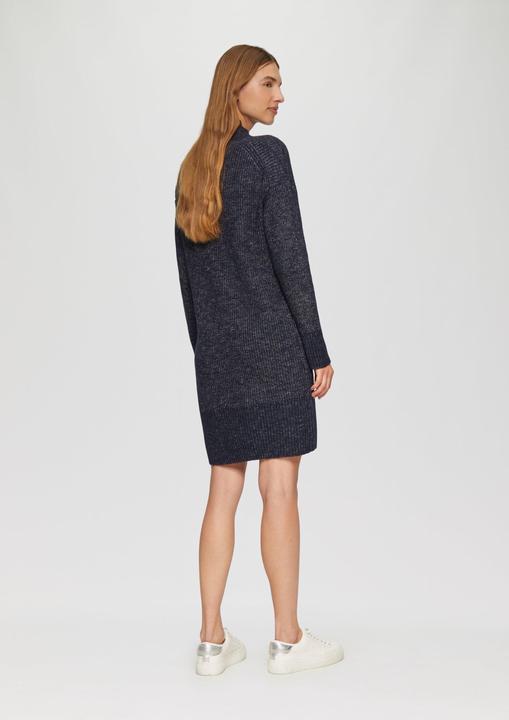 Actual product image S.Oliver Kleid Strickkleid mit Stehkragen und überschnittenen Schultern (40)
