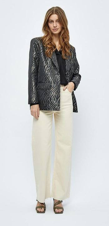 Actual product image Minus Emmalia Blazer 2 with Notched Lapel and Button Closure (36)