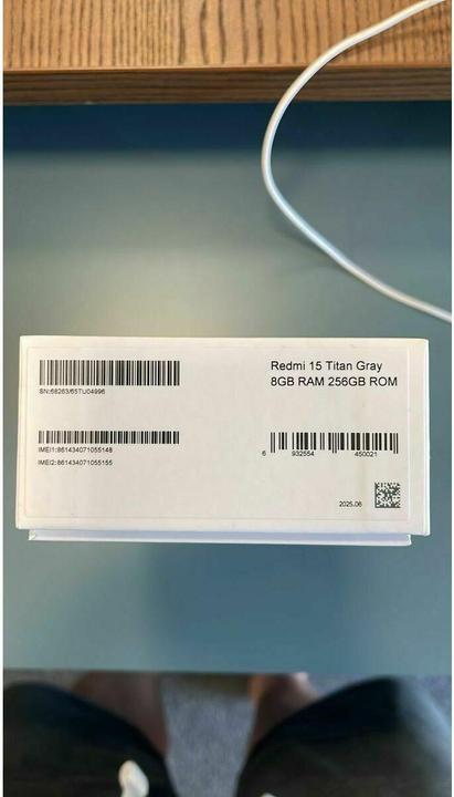 Produktbild Xiaomi Redmi 15 4G (256 GB, Titan Gray, 6.90", Hybrid Dual SIM, 4G)