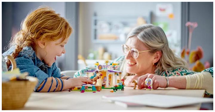 Produktbild LEGO Reitschule (41746, LEGO Friends)