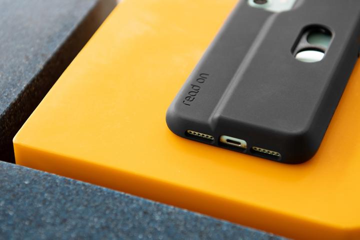 Actual product image read on Case with reading glasses +2,5 (Apple iPhone 11 Pro Max)
