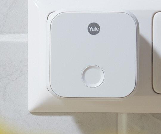 Actual product image Yale WLAN-Bridge ConnectX 1:4 for remote access