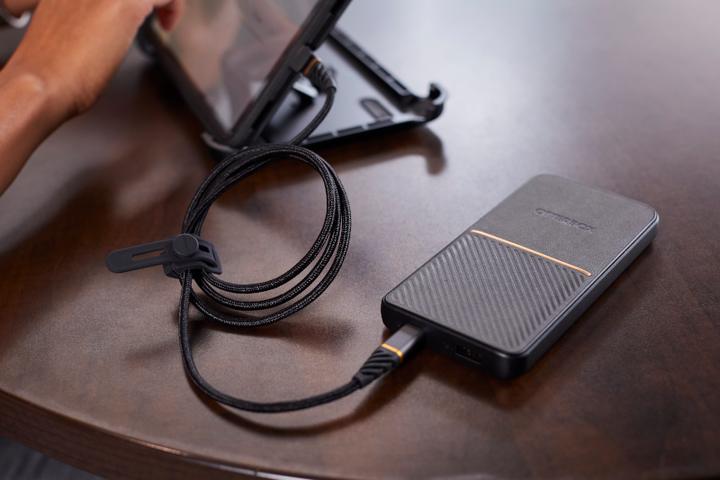 Produktbild OtterBox Standard-Schnelllade-Powerbank (20000 mAh, 18 W)