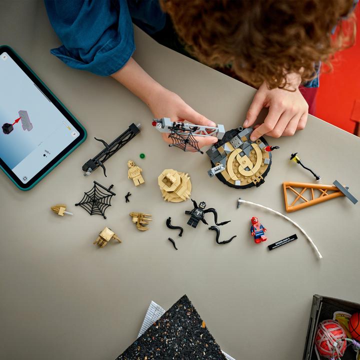 Image du produit LEGO Grosser Showdown: Spider-Man vs. Sandman (76334, LEGO Marvel)