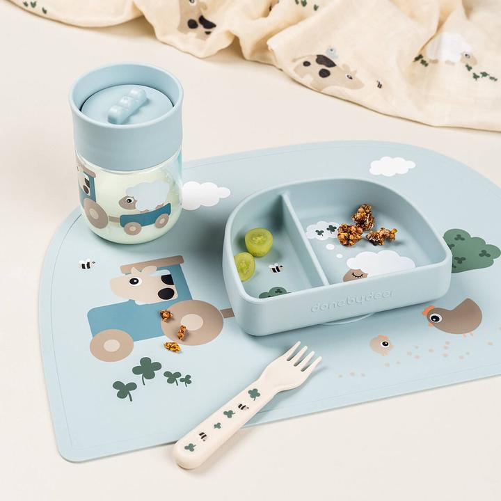 Actual product image Done by Deer Trinklerntasse Tiny Farm blue