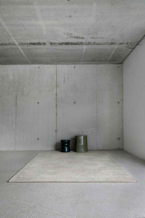 Actual product image Louis de Poortere Meditation (240 x 340 cm)