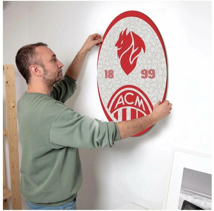 Actual product image Iconic AC Milan - Retro Logo - Wooden Puzzle Size M (270 pieces) (270 pieces)