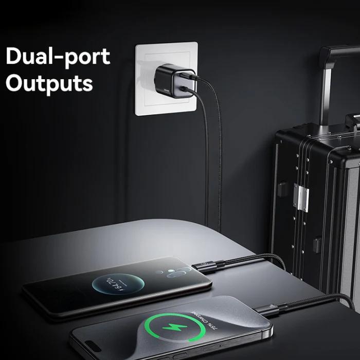 Actual product image Usams Ładowarka sieciowa JC Series CC261 20W GaN Mini Fast Charger 2xUSB-C czarny (20 W, 2 ports)