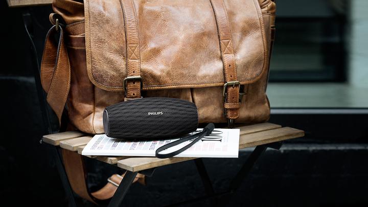 Actual product image Philips EverPlay (10 h, Rechargeable battery operated)