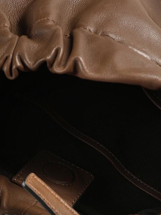 Produktbild Liebeskind Berlin Hobo Geräumige Hobo-Bag aus natürlich genarbtem Leder