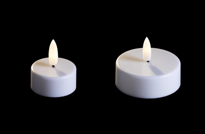 Actual product image Novaliv LED Tealight Small with Timer - Set of 12 Warm White LED Candle 3D Flickering Flame - LED Tealight (12 x)