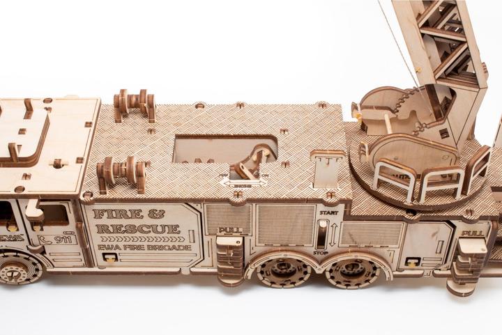 Image du produit Eco Wood Art Camion de pompiers - Kit de construction en bois 3D