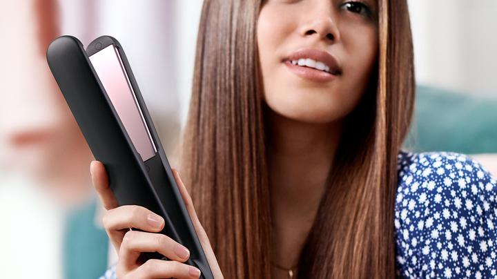 Produktbild Philips EssentialCare HP8321-00 / Haarglätter / 210 °C / schwarz (Glätteisen)